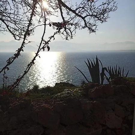 A Beautiful With Free Parking *